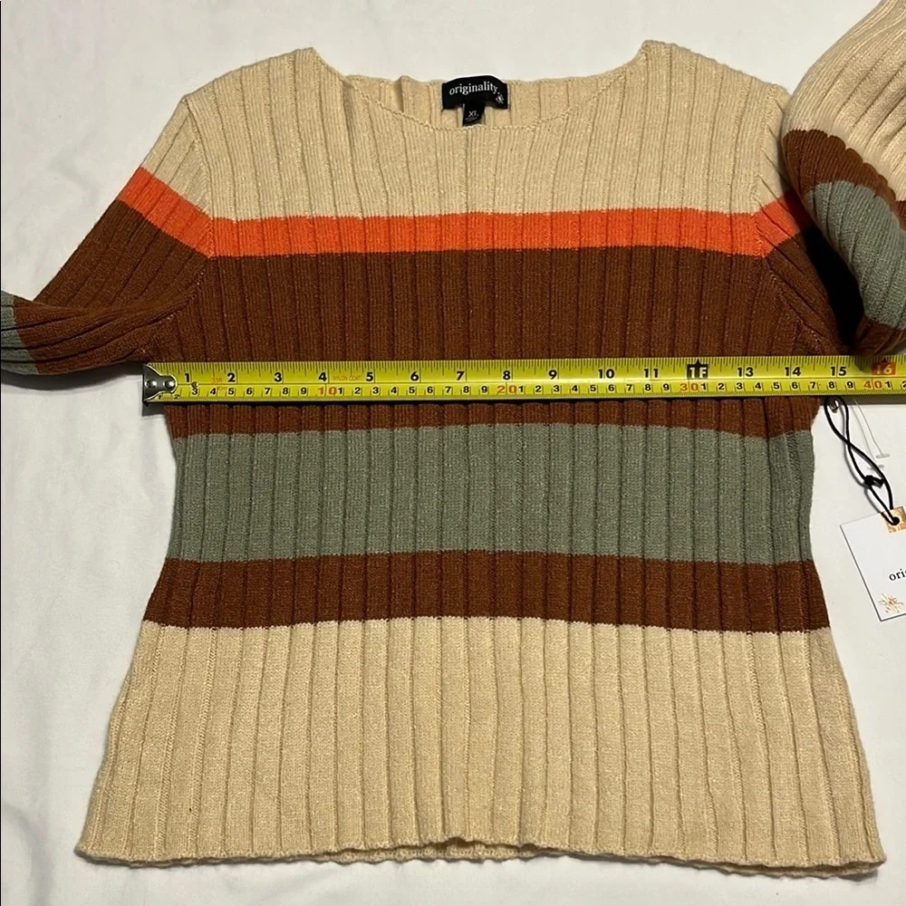 Brown and Orange Crew Neck Sweater with Earthy Tones